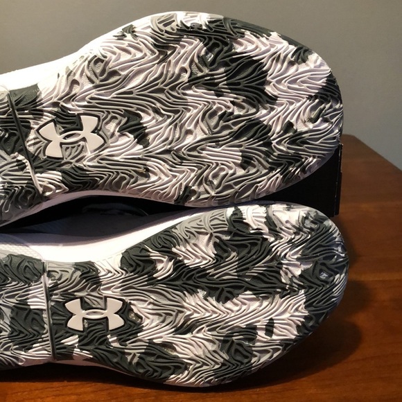 Women’s UA HORA Ascent basketball shoes 3025680-103 - Picture 11 of 11